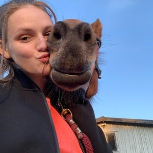 Meet your Posher, Lainey